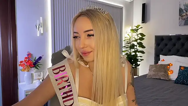 OhMyEmma online show from 6, 10, 2025