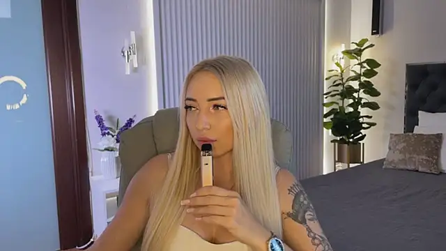 OhMyEmma online show from 26, 9, 2025