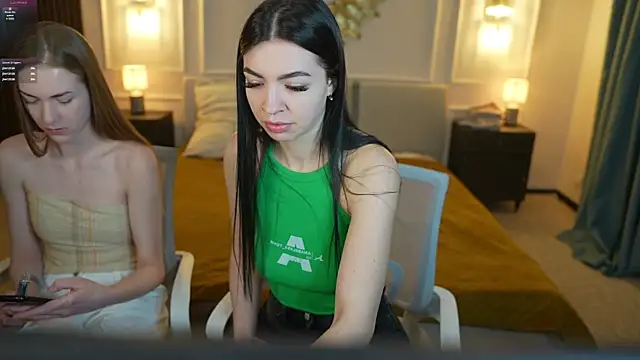 Molly Crazy  online show from 21, 3, 2025