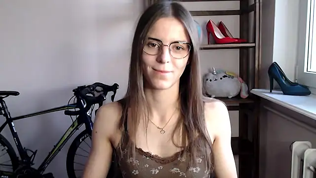 love megi online show from 15, 12, 2025