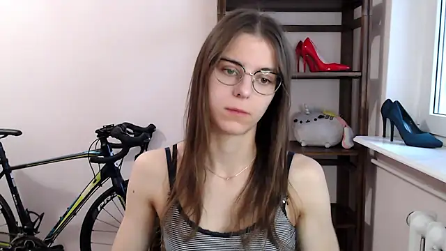 love megi online show from 21, 12, 2025