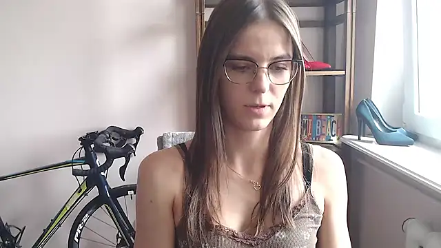 Snapshot of love_megi chatting on 18, 6, 2026 love megi online show from 18, 6, 2026