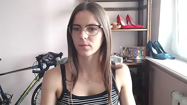 Snapshot of love_megi chatting on 4, 6, 2026 love megi online show from 4, 6, 2026
