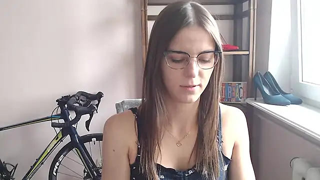 Snapshot of love_megi chatting on 15, 6, 2026 love megi online show from 15, 6, 2026