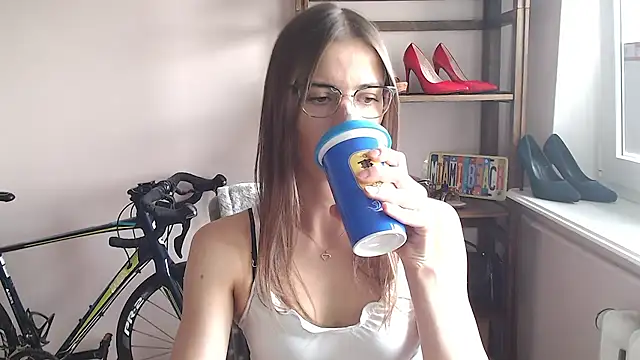 Snapshot of love_megi chatting on 7, 7, 2026 love megi online show from 7, 7, 2026