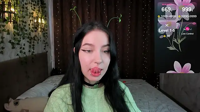 Snapshot of yourvodka chatting on 20, 3, 2025 yourvodka online show from 20, 3, 2025