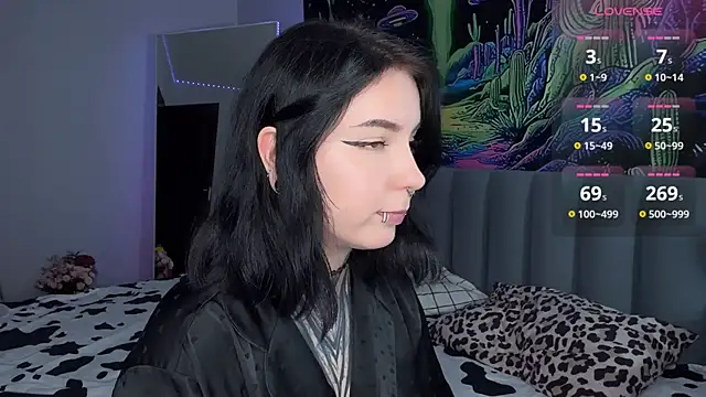 Snapshot of yourvodka chatting on 16, 11, 2025 yourvodka online show from 16, 11, 2025