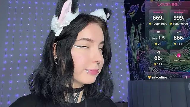 Snapshot of yourvodka chatting on 28, 11, 2025 yourvodka online show from 28, 11, 2025