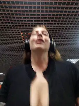 Bella Gloria online show from 16, 9, 2025