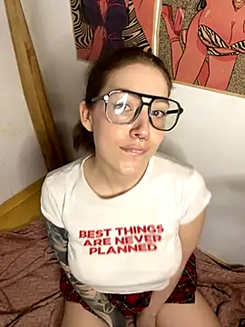 Bella Gloria online show from 5, 11, 2025