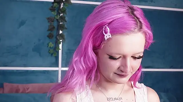 SunnyGlow online show from 17, 10, 2025