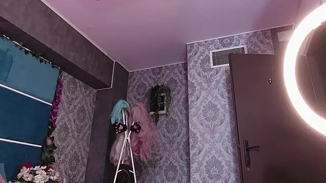 SunnyGlow online show from 26, 9, 2025