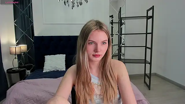 Snapshot of EvelineAmore chatting on 19, 3, 2026 EvelineAmore online show from 19, 3, 2026