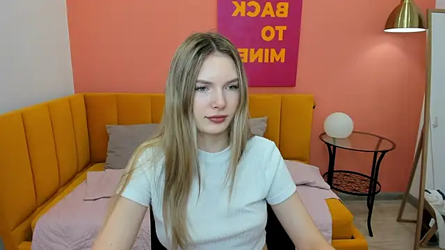 EvelineAmore online show from 10, 5, 2026