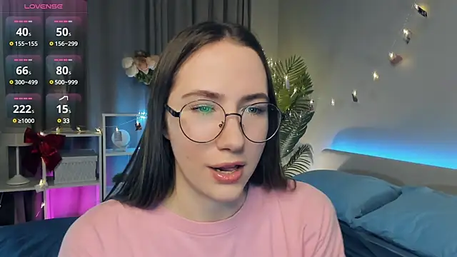 Kira mindnes online show from 12, 3, 2025