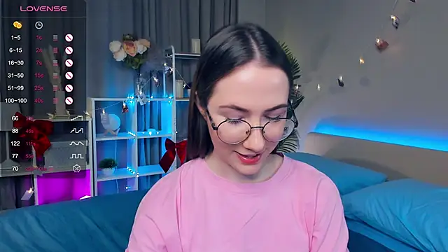 Kira mindnes online show from 20, 3, 2025