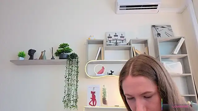 Kira mindnes online show from 16, 7, 2026