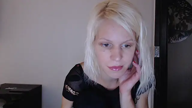 ElssaRush online show from 6, 10, 2025