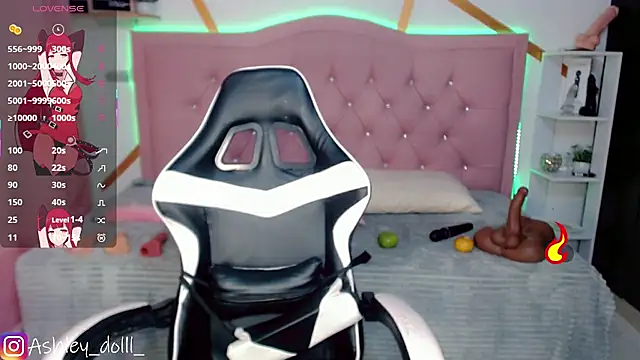 Ashley dolll online show from 4, 11, 2025