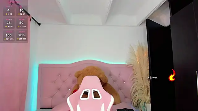 Snapshot of Ashley_dolll chatting on 8, 2, 2026 Ashley dolll online show from 8, 2, 2026