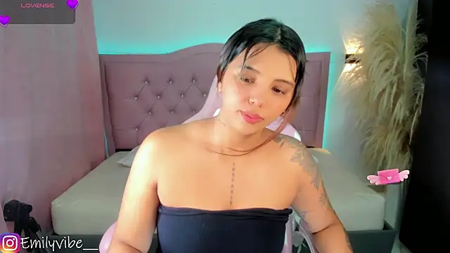 Ashley dolll online show from 23, 5, 2026