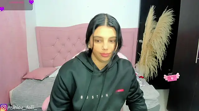 Snapshot of Ashley_dolll chatting on 2, 7, 2026 Ashley dolll online show from 2, 7, 2026