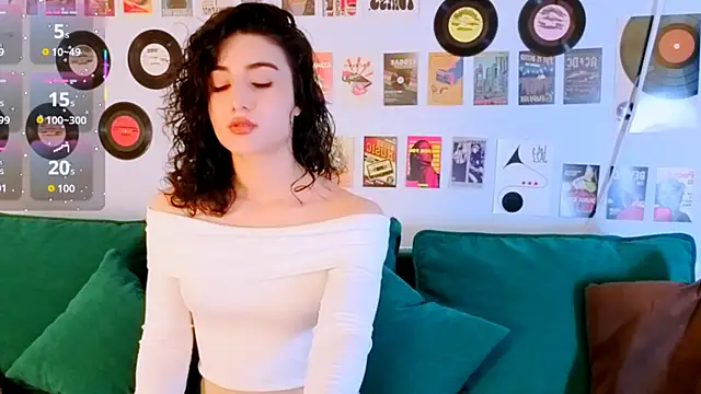 Maya Rogerss online show from 10, 5, 2026