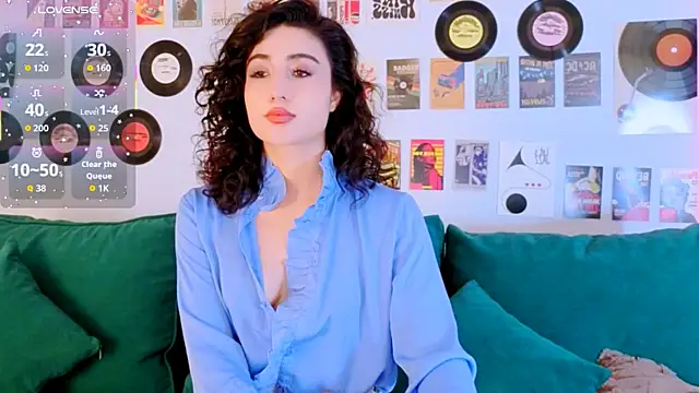 Maya Rogerss online show from 13, 5, 2026
