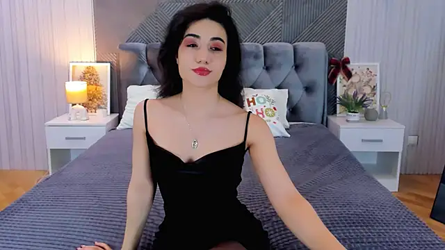 Maya Rogerss online show from 21, 12, 2025