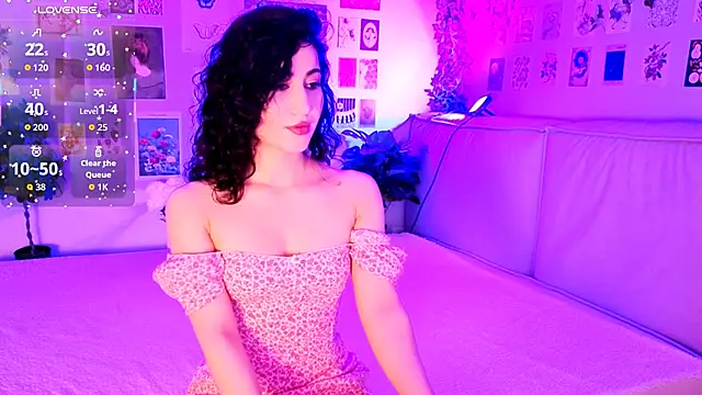 Maya Rogerss online show from 4, 4, 2026