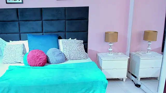 SophiaQueens online show from 5, 11, 2025