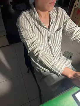 Snapshot of chipboo chatting on 11, 3, 2025 chipboo online show from 11, 3, 2025