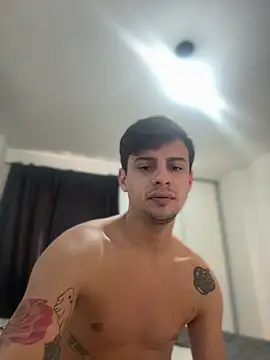 Snapshot of CarinaRose chatting on 18, 2, 2026 CarinaRose online show from 18, 2, 2026