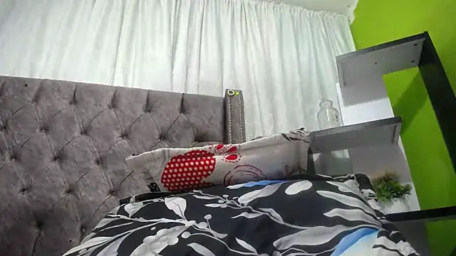 ANA-BULLOCK- online show from 19, 12, 2025