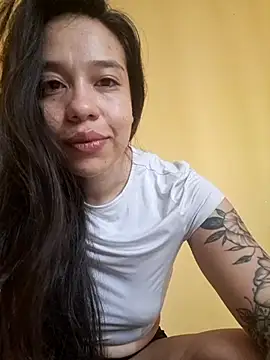 Snapshot of FireTheGun_ chatting on 4, 2, 2026 FireTheGun online show from 4, 2, 2026