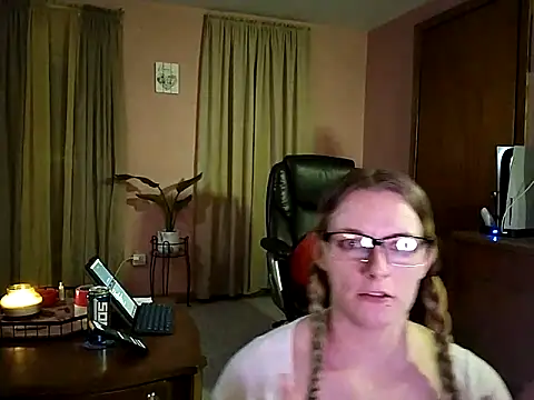 AlicePayne online show from 10, 3, 2025