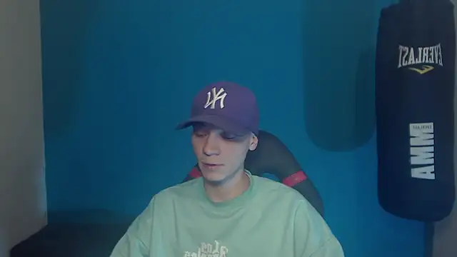 Snapshot of Burperking420_ chatting on 8, 9, 2025 Burperking420 online show from 8, 9, 2025