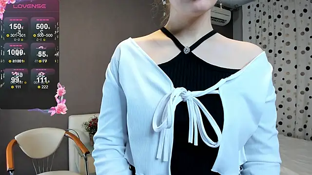 EsmeDecoursey online show from 21, 3, 2025