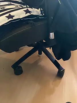 93tomten online show from 15, 3, 2025