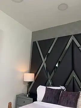 AlesiaCooper online show from 8, 1, 2026