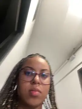 AlesiaCooper online show from 15, 10, 2025