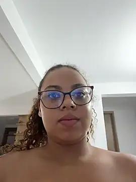 AlesiaCooper online show from 5, 7, 2026