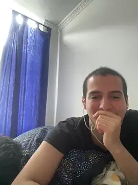 Thiagobb7 online show from 24, 2, 2026