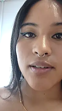 bella warzon online show from 25, 3, 2026