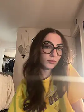 Snapshot of jvanillyyyy chatting on 8, 3, 2025 jvanillyyyy online show from 8, 3, 2025