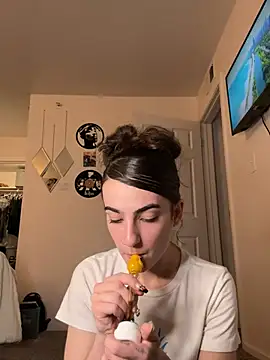 Snapshot of jvanillyyyy chatting on 16, 3, 2025 jvanillyyyy online show from 16, 3, 2025