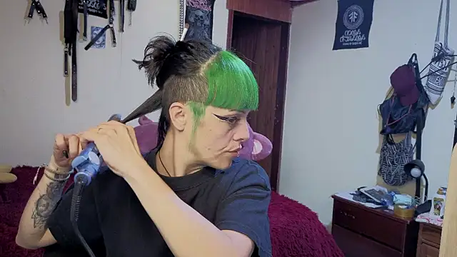 freyaa sorcerees online show from 2, 12, 2025