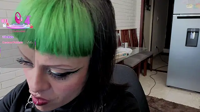 freyaa sorcerees online show from 13, 11, 2025