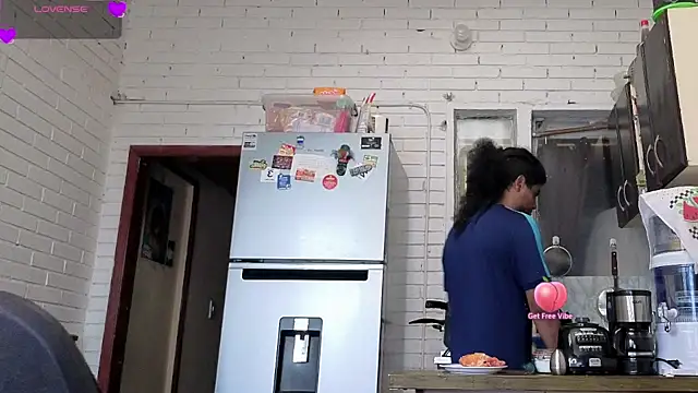 freyaa sorcerees online show from 21, 9, 2025