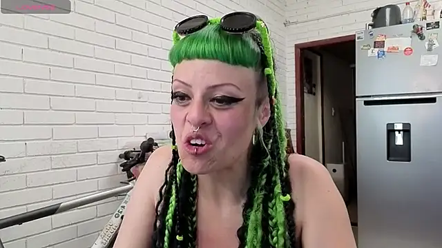 freyaa sorcerees online show from 16, 10, 2025